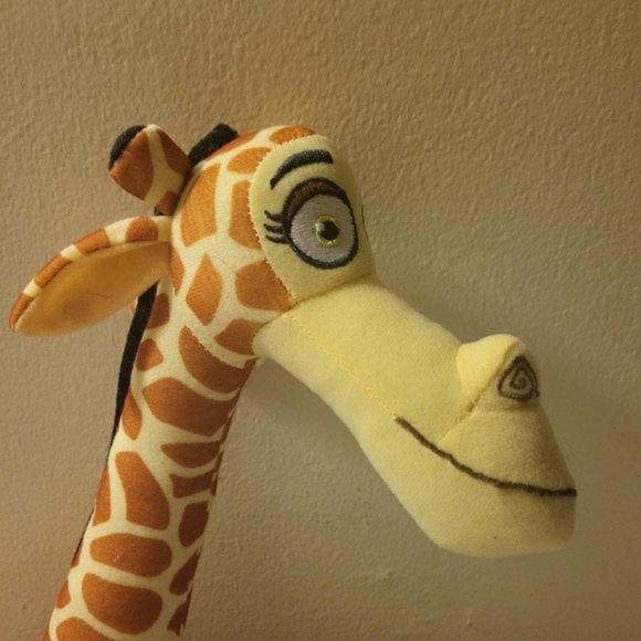 Dreamworks Madagascar’s Melmon Giraffe Plush Toy - Picture 3 of 7